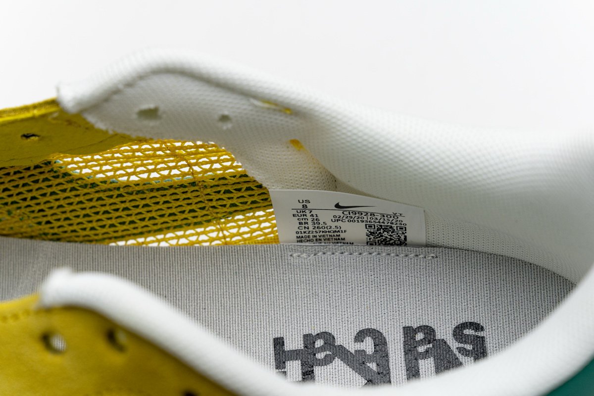 CI9928-300 Sacai x Nike Pegasua Vaporfly Yellow Green - Image 14