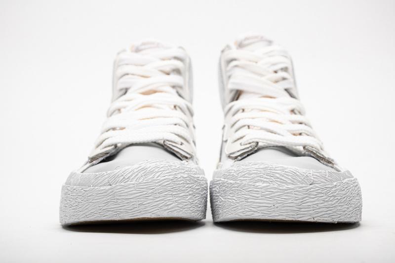 BV0072-100 Sacai x Nike Blazer Mid White Grey - Image 3