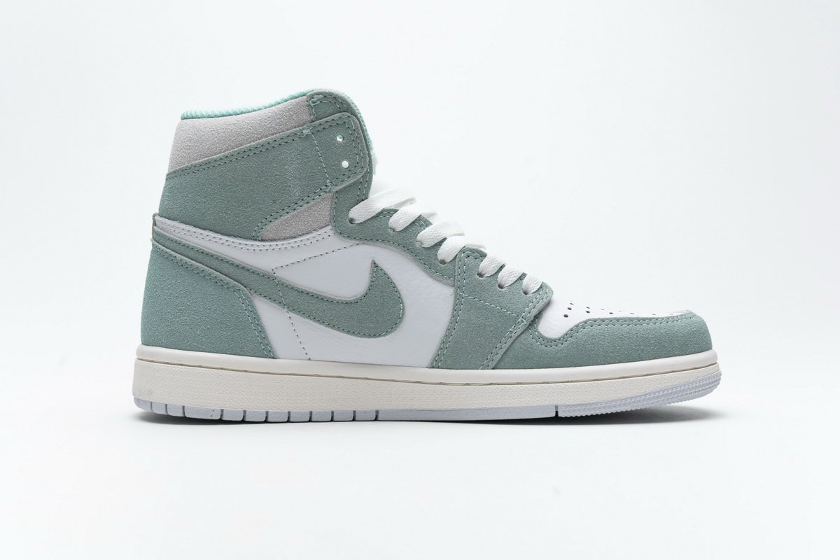 555088-311 Air Jordan 1 OG Hi Retro“Turbo Green” - Image 9
