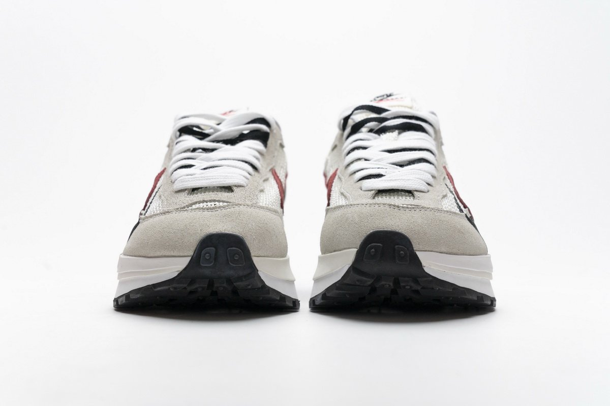 CI9928-010 Sacai x Nike Pegasua Vaporfly Villain Grey Blue Red - Image 4