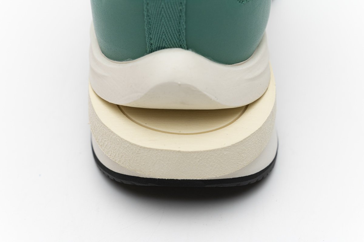 CI9928-300 Sacai x Nike Pegasua Vaporfly Yellow Green - Image 22