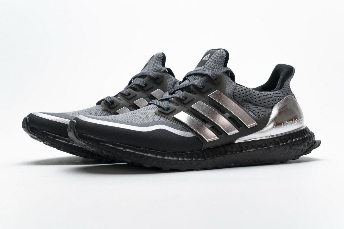 EG8103 adidas Ultra Boost Grey Silver - Image 6
