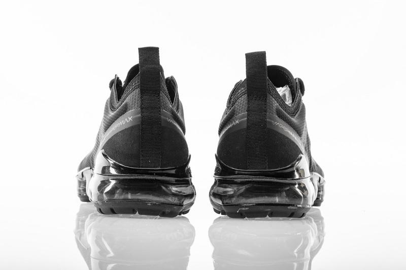 Nike air VaporMax 2019 Run Utility AR6631-010 - Image 4
