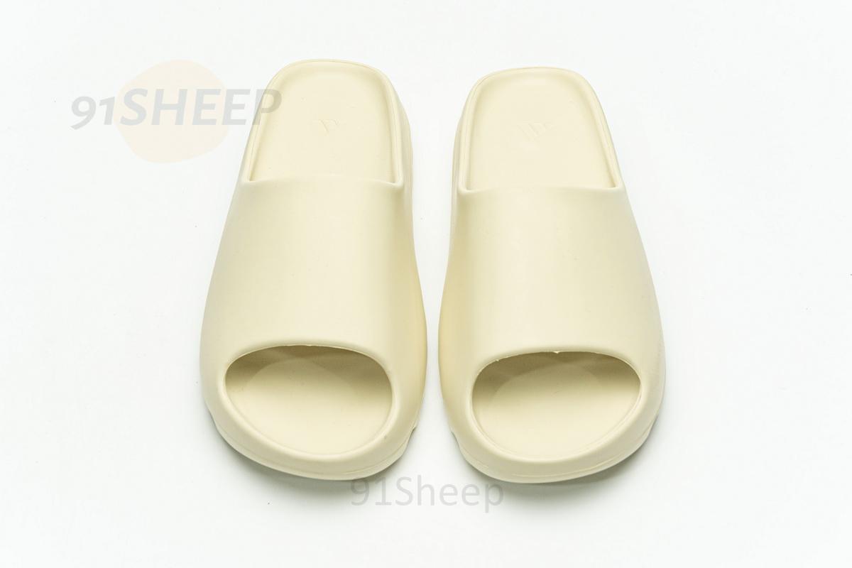 FW6344 adidas Yeezy Slide “Desert Sand” - Image 4
